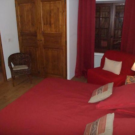 Le Domaine Du Grand Cellier Chambres D'Hotes En Savoie Tournon-sur-Rhône Rom bilde
