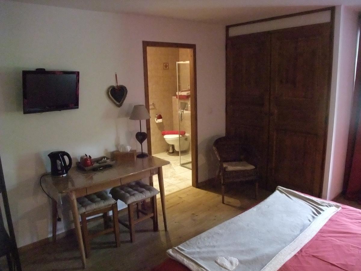 Le Domaine Du Grand Cellier Chambres D'Hotes En Savoie Tournon-sur-Rhône Eksteriør bilde